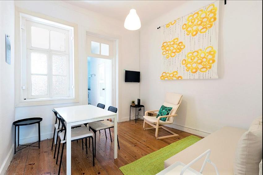 Pretty Clerigos 132 Apartment Porto Luaran gambar