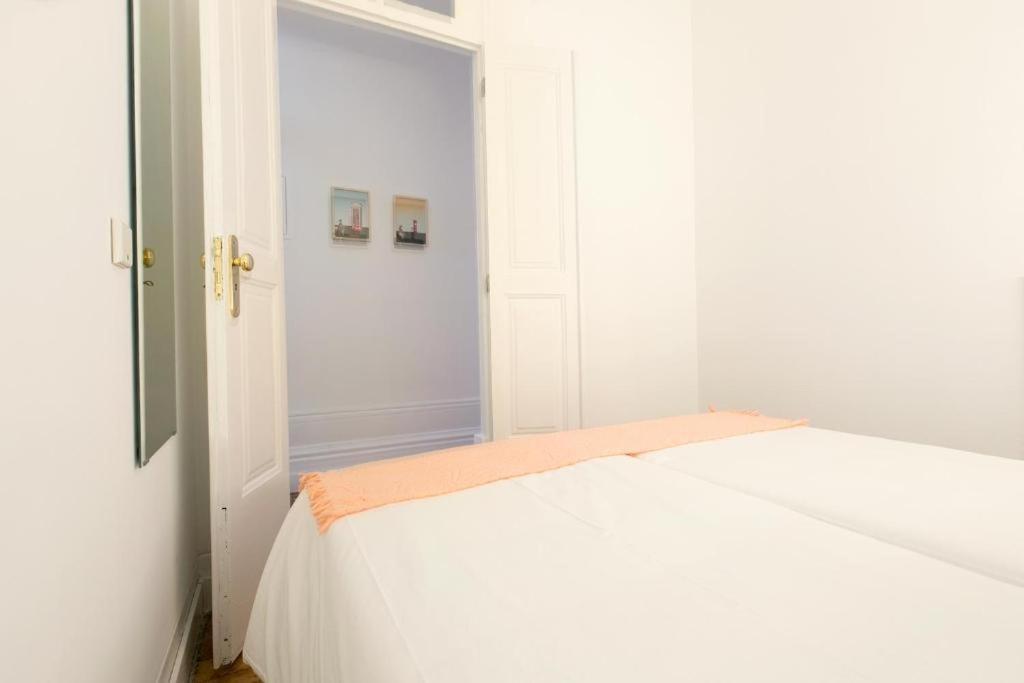 Pretty Clerigos 132 Apartment Porto Luaran gambar