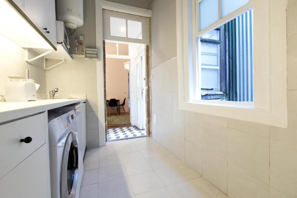 Pretty Clerigos 132 Apartment Porto Luaran gambar