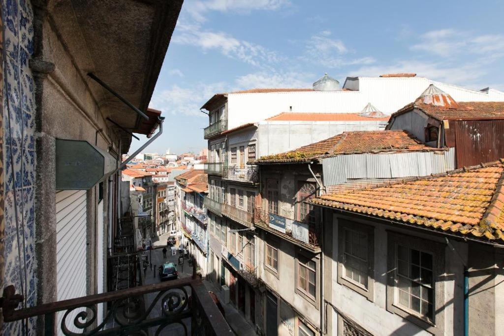 Pretty Clerigos 132 Apartment Porto Luaran gambar
